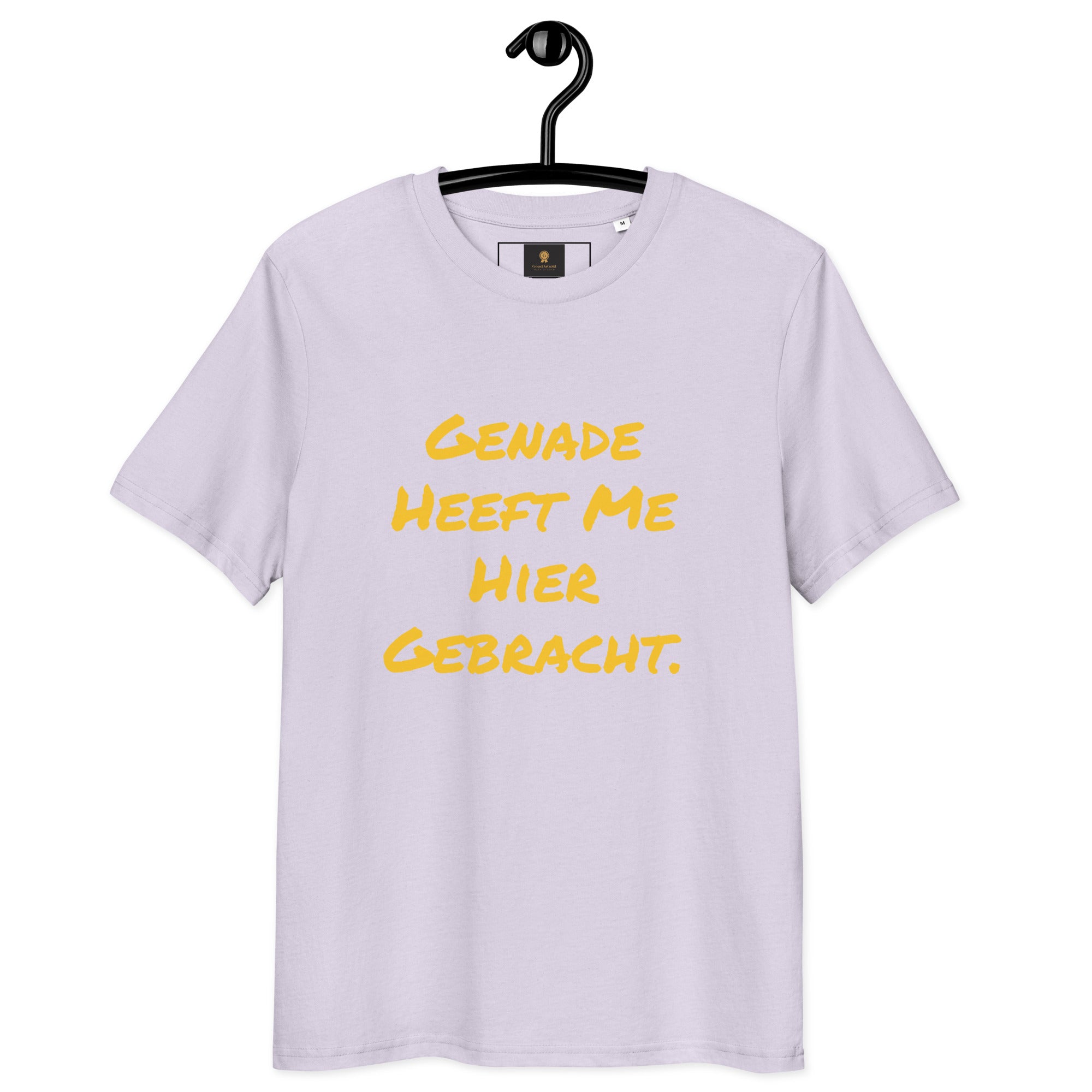 Genade T-Shirt in black featuring bold yellow text saying 'Genade Heeft Me Hier Gebracht.'